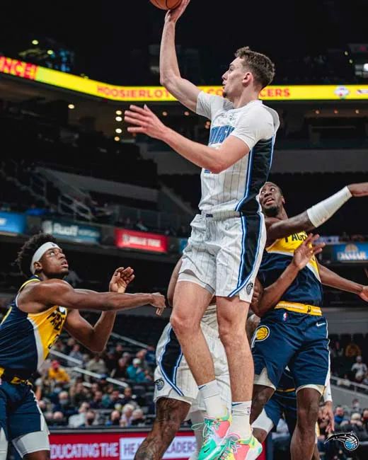 体育的不确 体育的不确