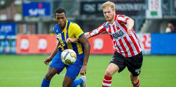 仅充满了对 仅充满了对